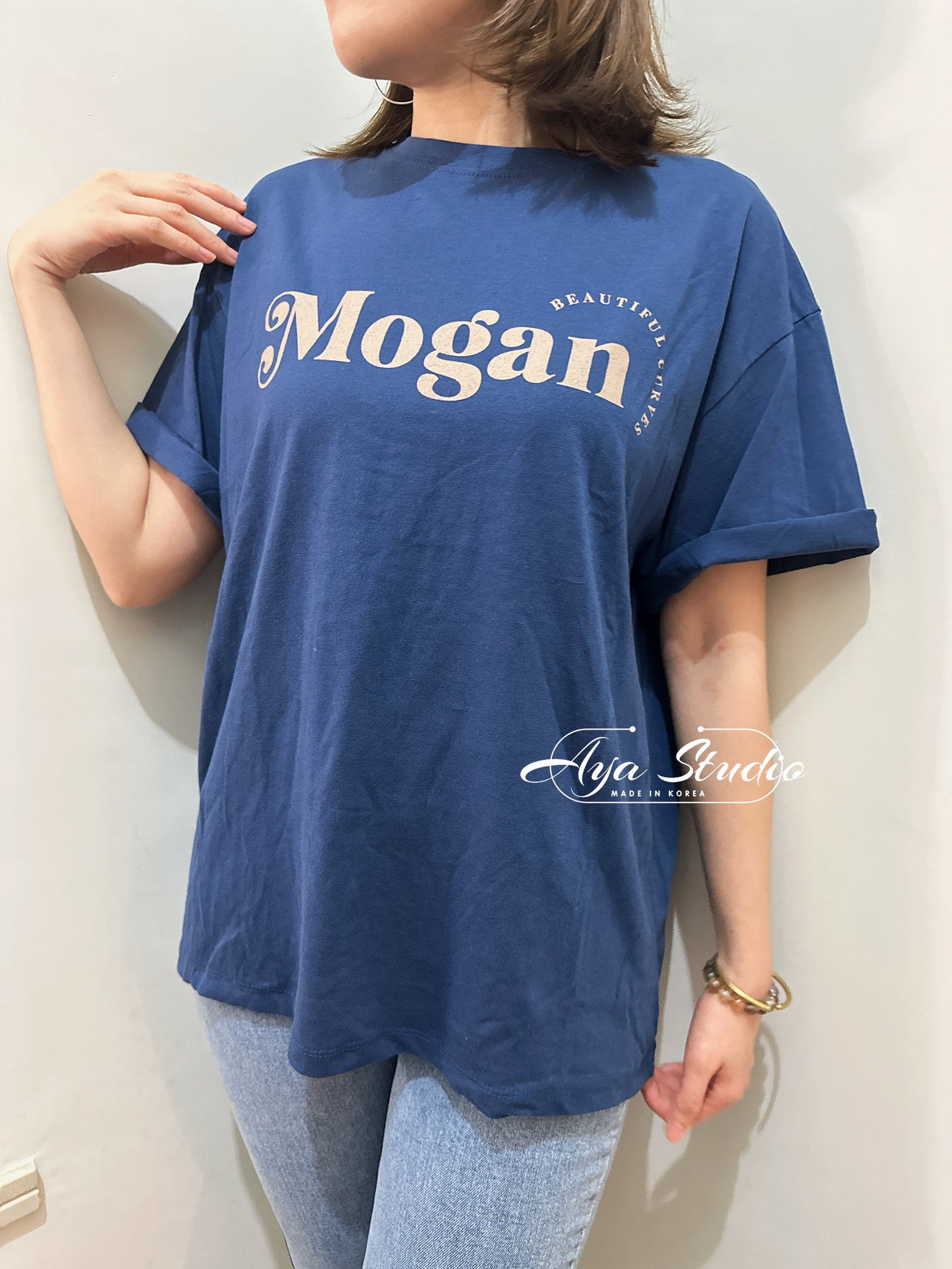 Mogan Tee